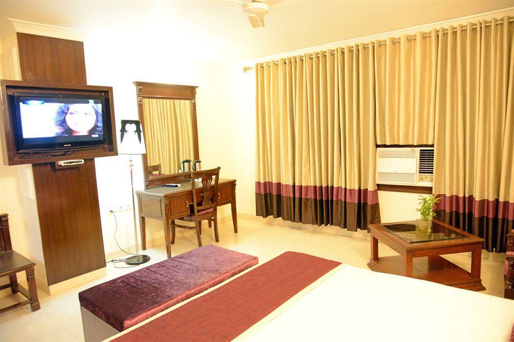 Hotel City Heart Premium Chandīgarh Exterior foto