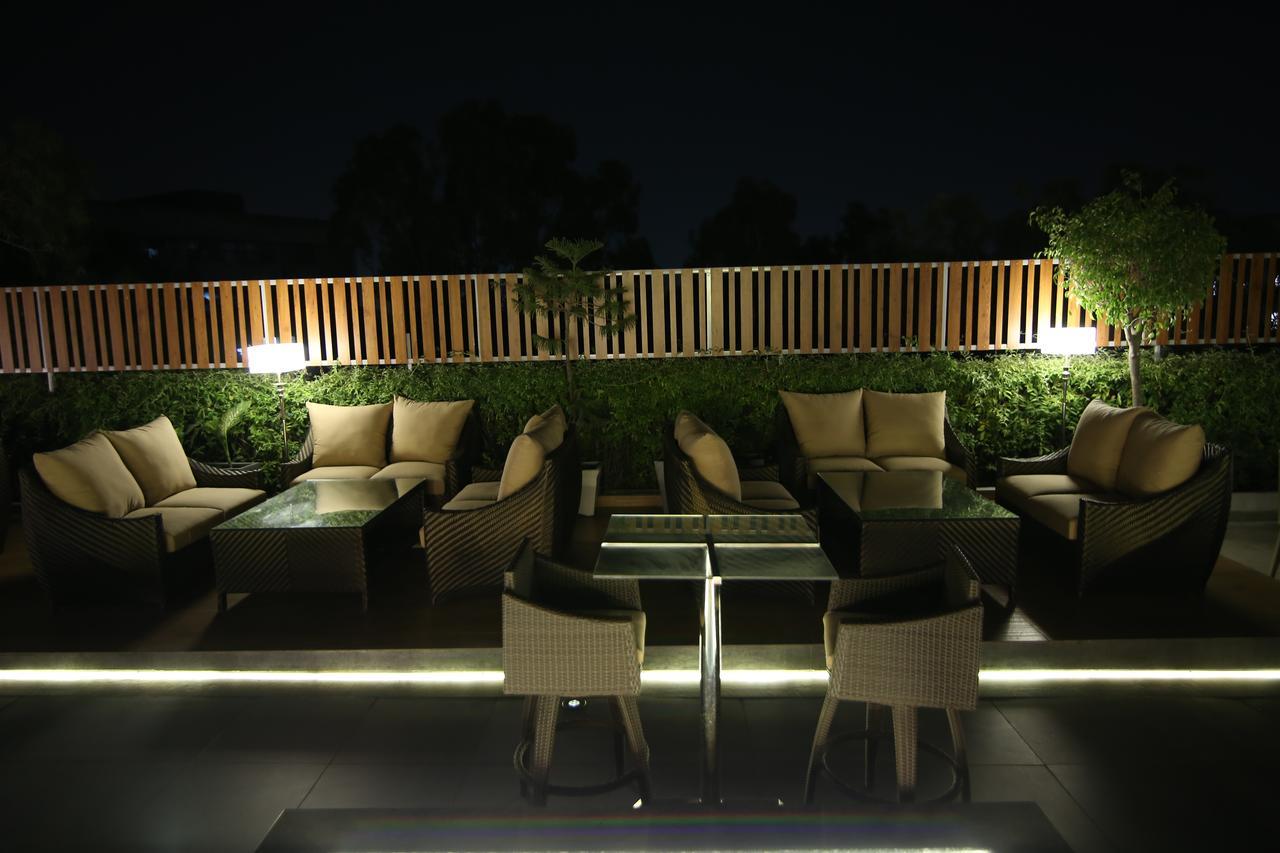 Hotel City Heart Premium Chandīgarh Exterior foto